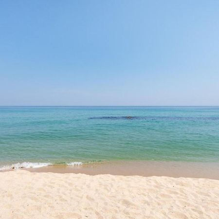 Gangneung Mirabell Spa Pension Екстер'єр фото