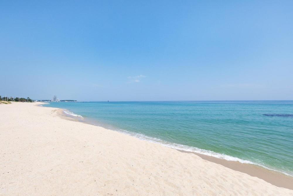 Gangneung Mirabell Spa Pension Екстер'єр фото